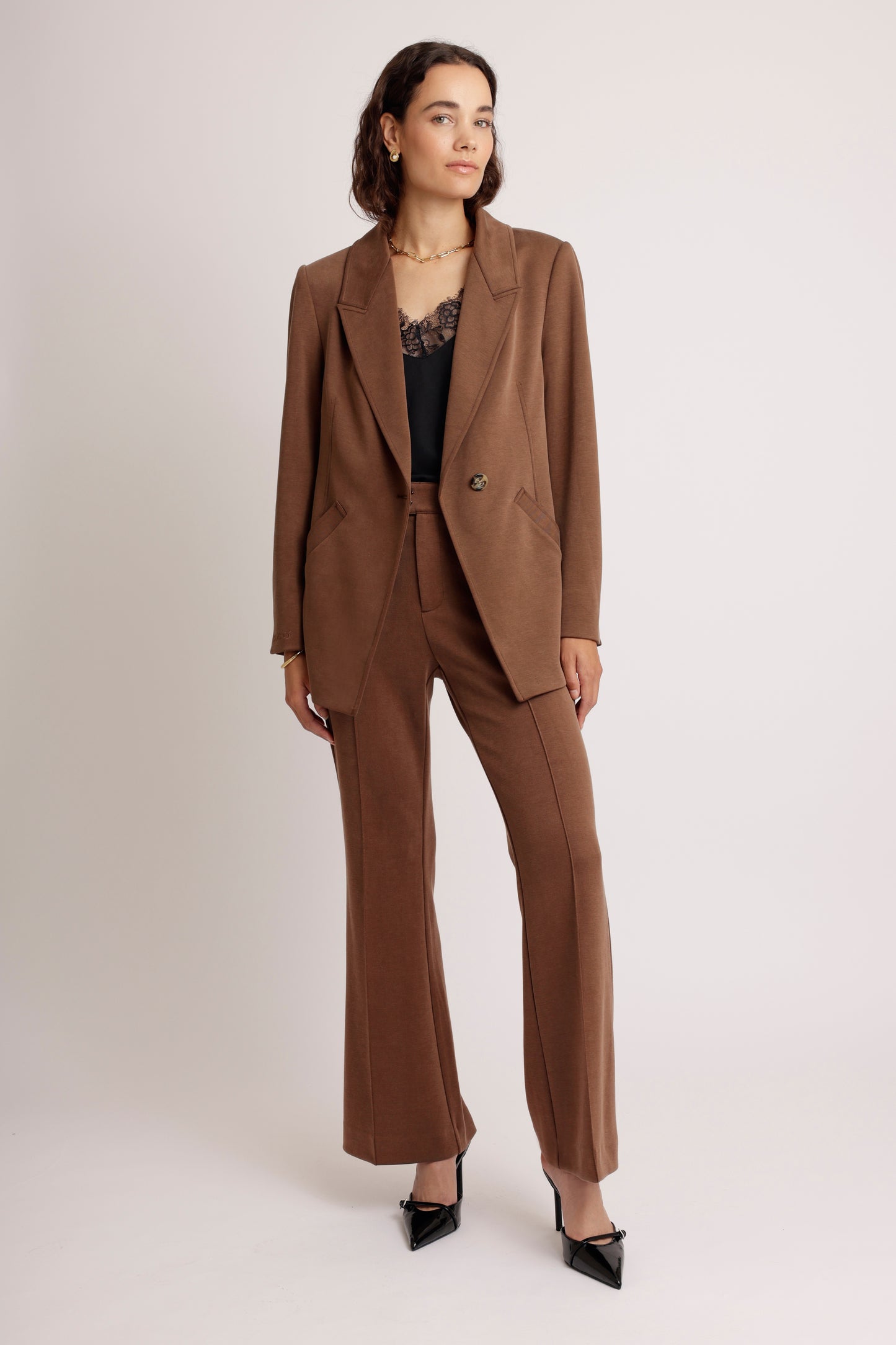 Wrinkle-Free Flared Stretchable Trousers | Brown