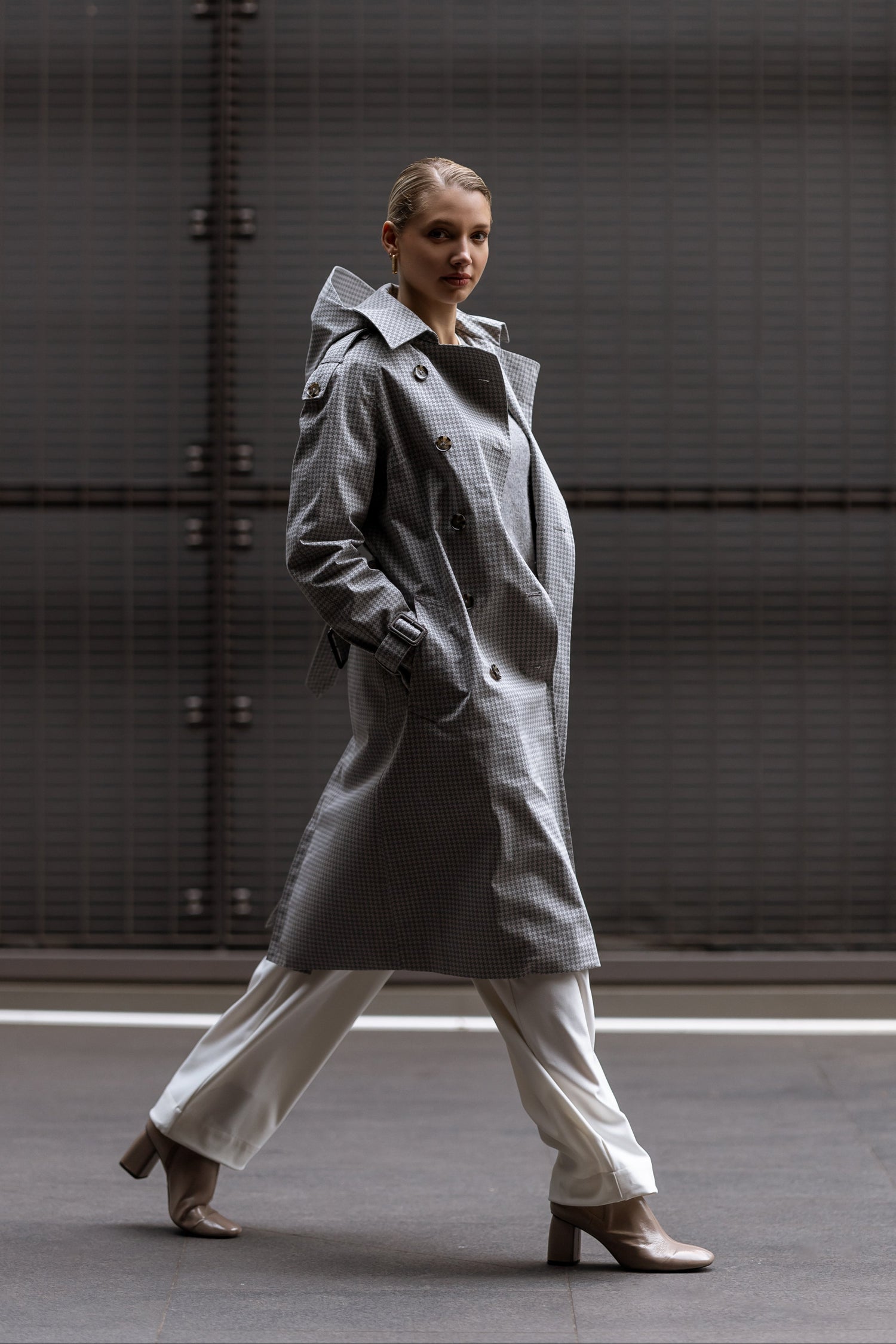 Waterproof Relaxed Fit Trenchcoat  | Gray Check