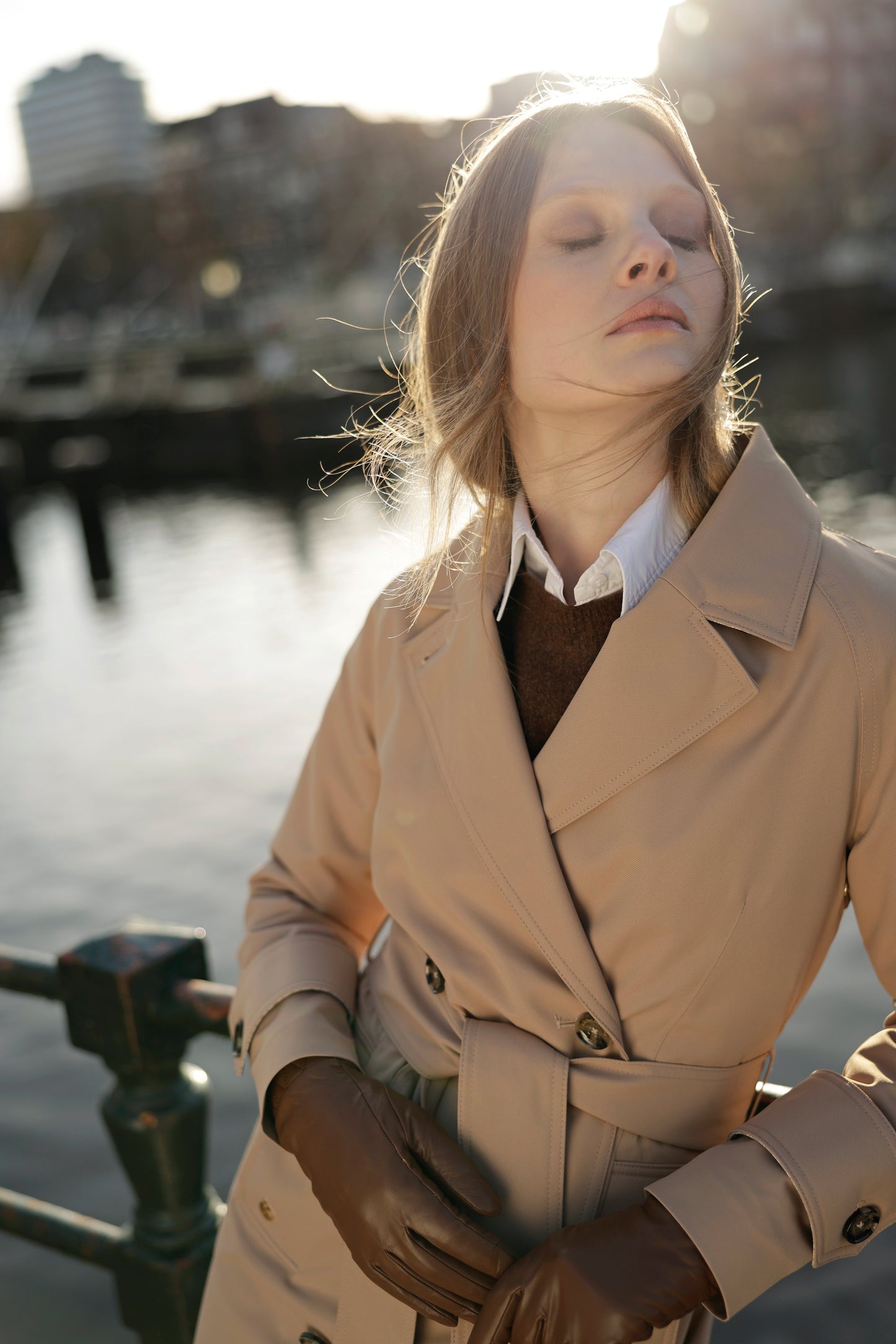 Waterproof Straight-Fit Trenchcoat | Beige Lightweight