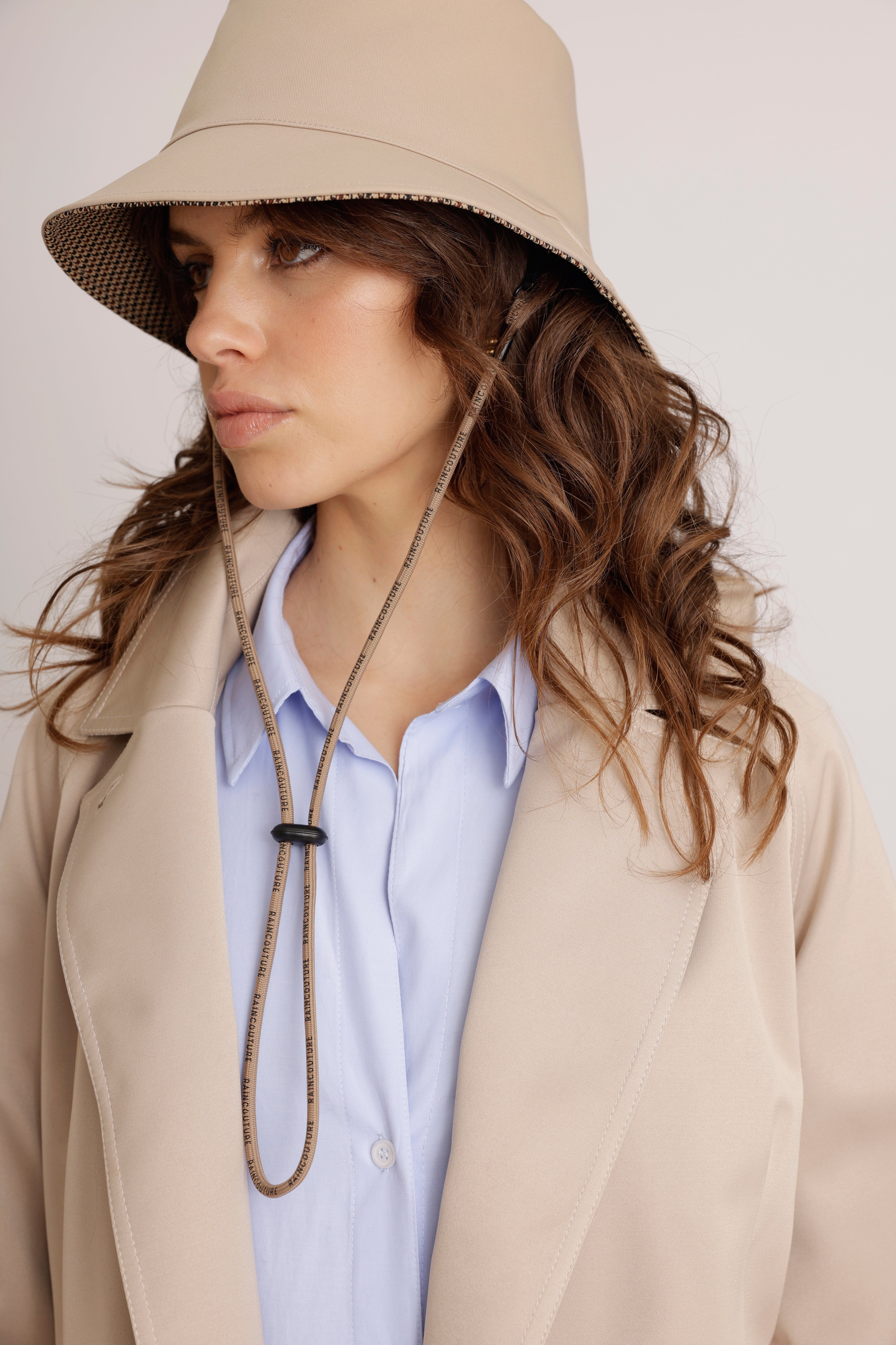 Waterproof Unisex Reversible Bucket Hat  | Beige Houndstooth
