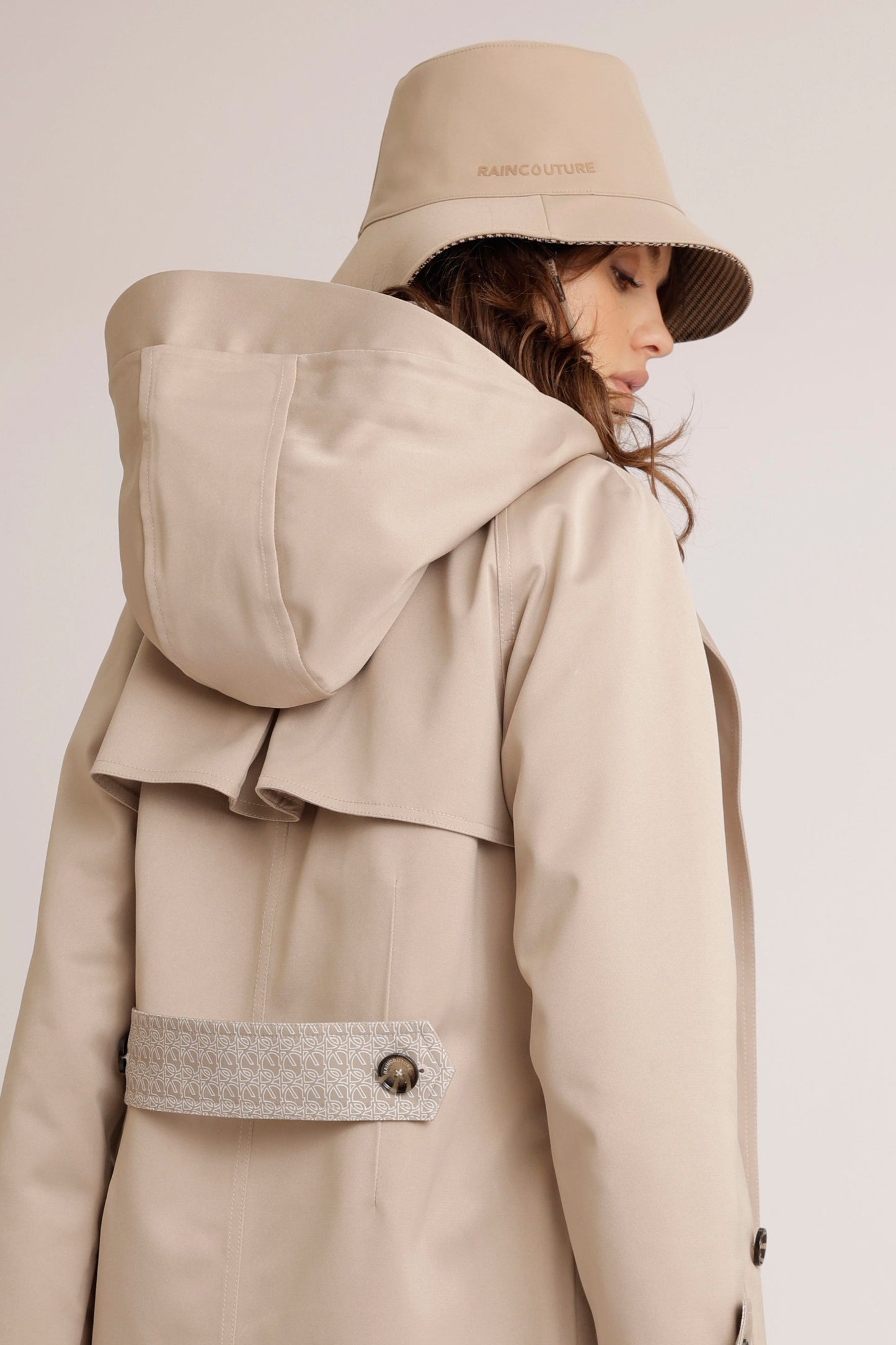 Waterproof Unisex Reversible Bucket Hat | Beige Houndstooth