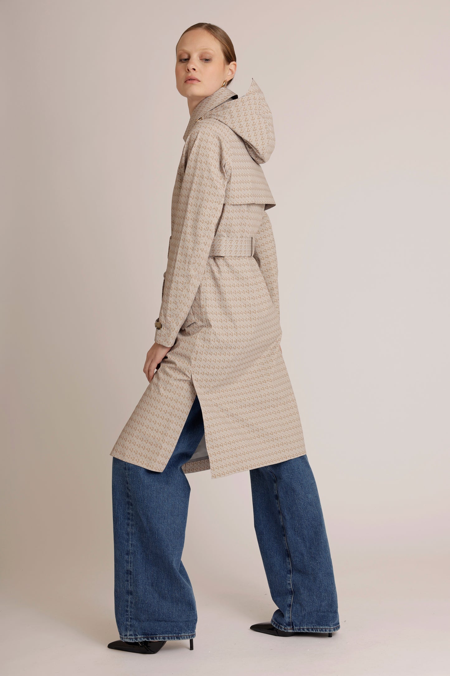 Waterproof Packable Straight-Fit Trenchcoat | Beige Monogram