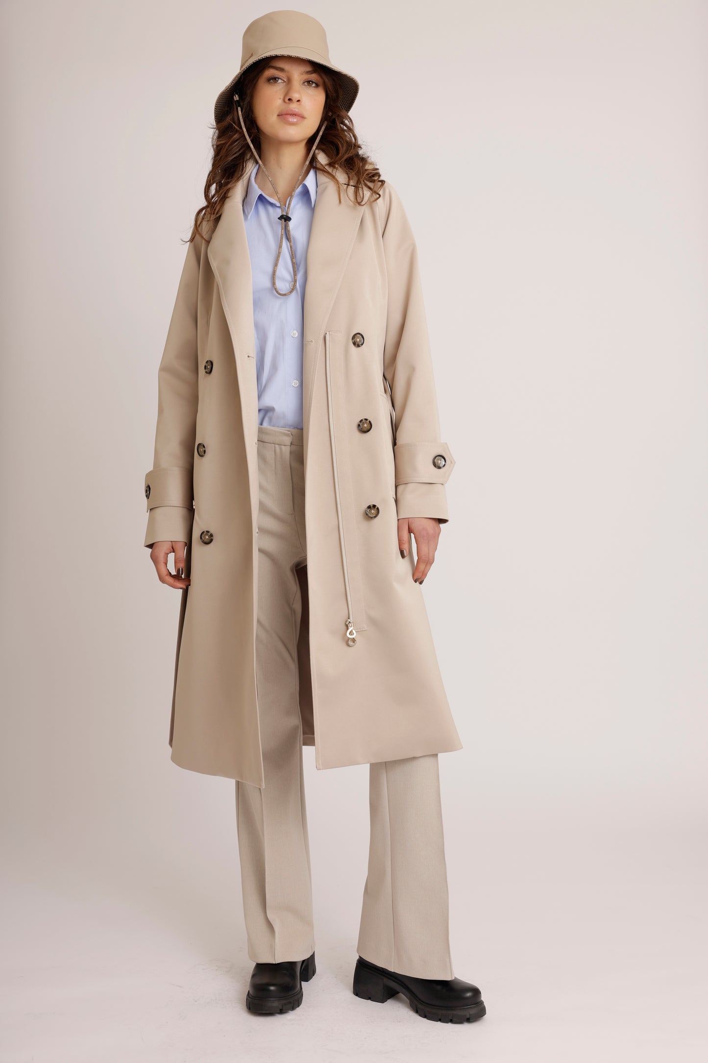 Waterproof Straight-Fit Trenchcoat | Beige Satin