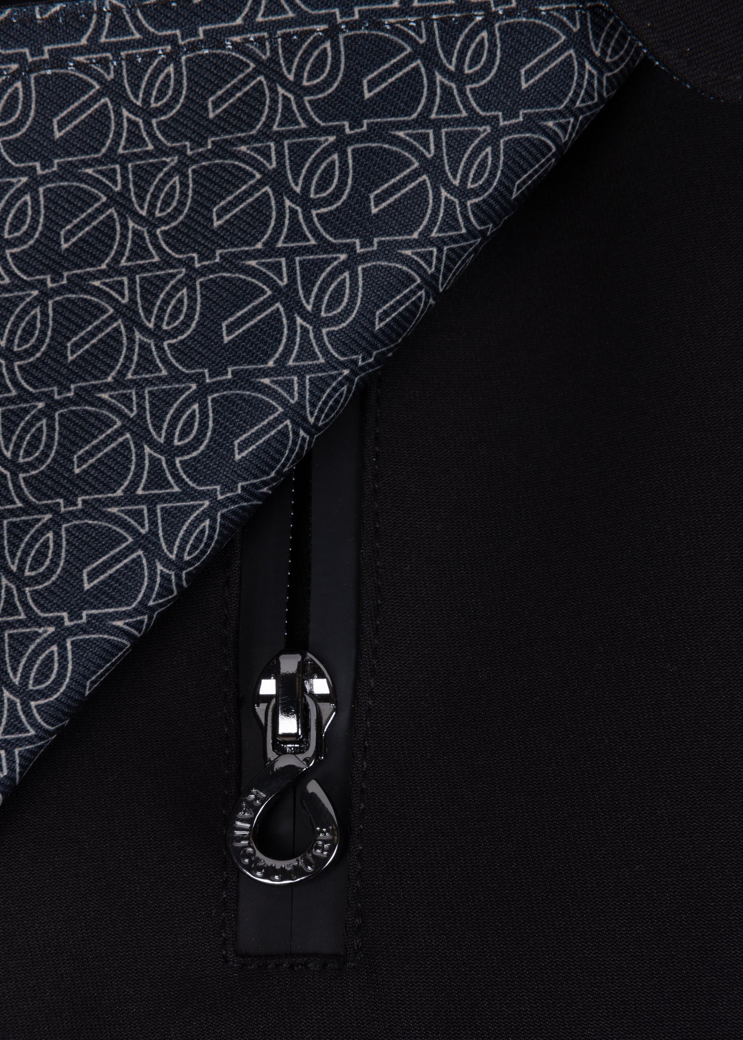 Waterproof Tailored To Fit Trenchcoat | Black