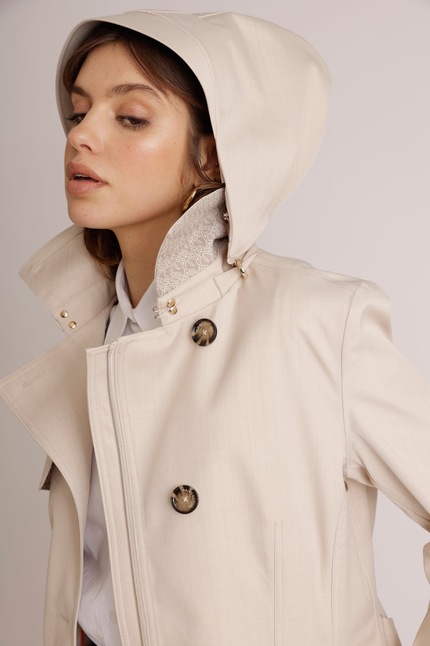 Waterproof Tailored To Fit Trenchcoat | Sandy Melange
