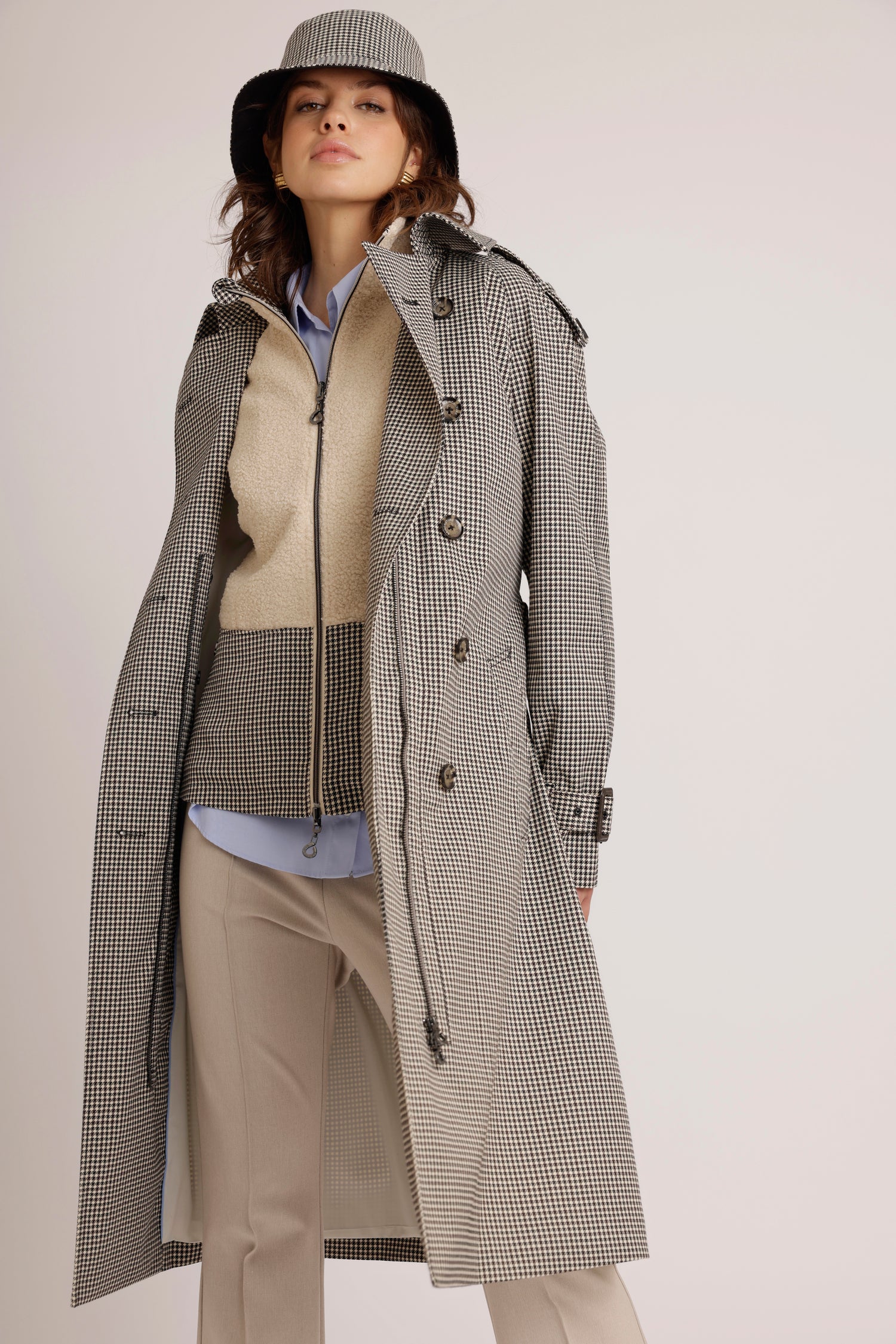 Waterproof Relaxed Fit Trenchcoat  | Black Houndstooth