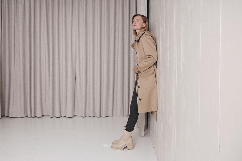 Waterproof Tailored To Fit Trenchcoat  | Beige