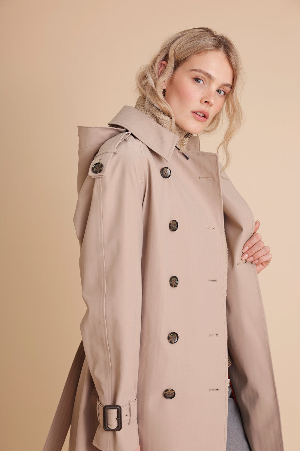 Waterproof Relaxed Fit Trenchcoat  | Beige Herringbone