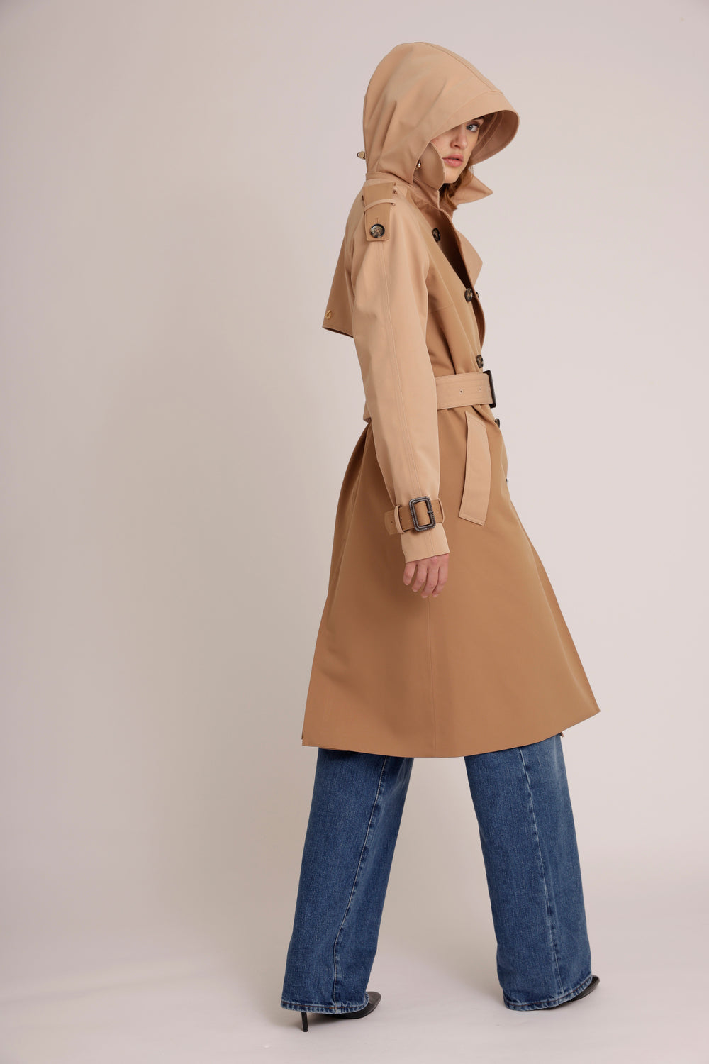 Waterproof Relaxed Fit Trenchcoat  | Beige Two Tone