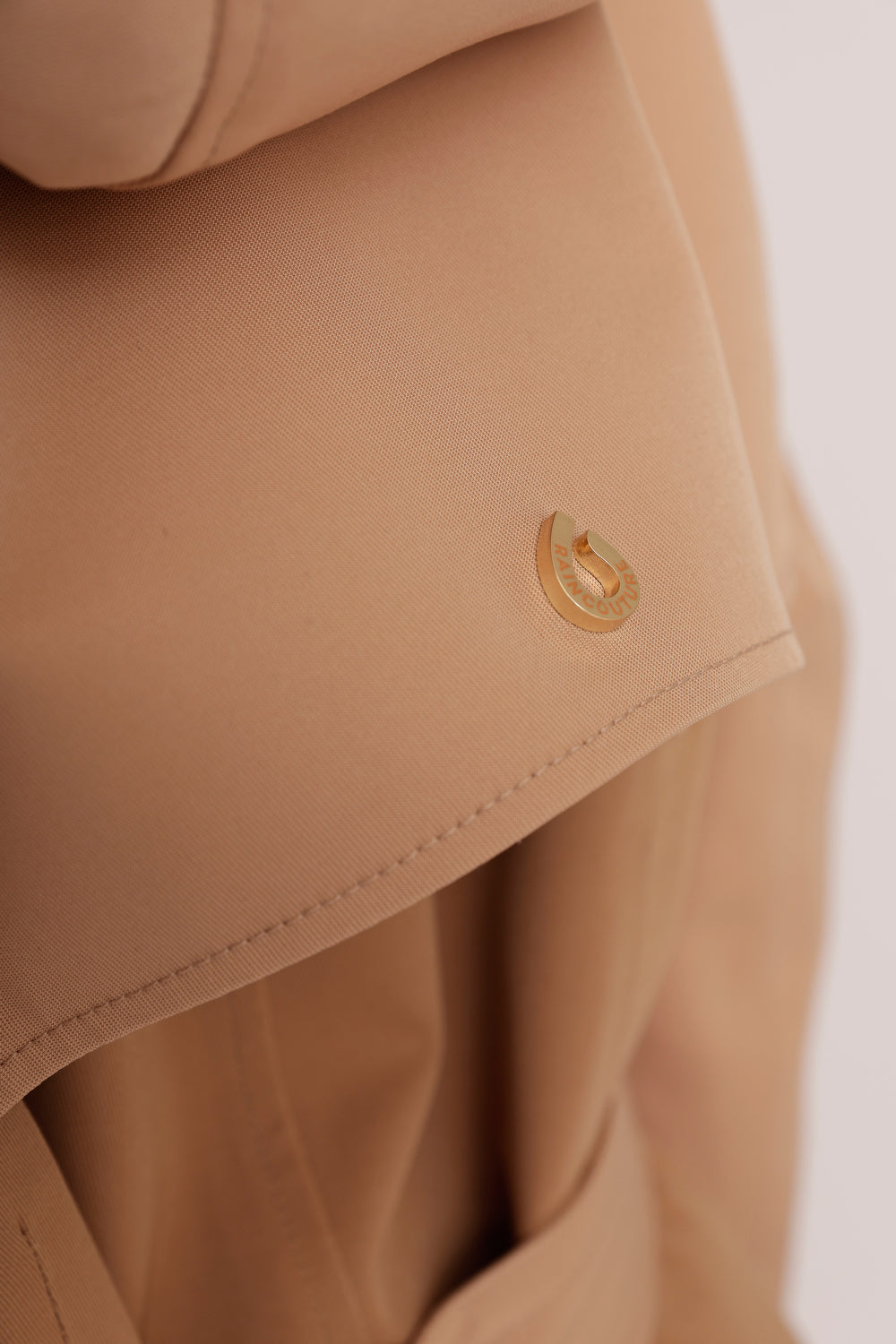 Waterproof Relaxed Fit Trenchcoat  | Beige Two Tone