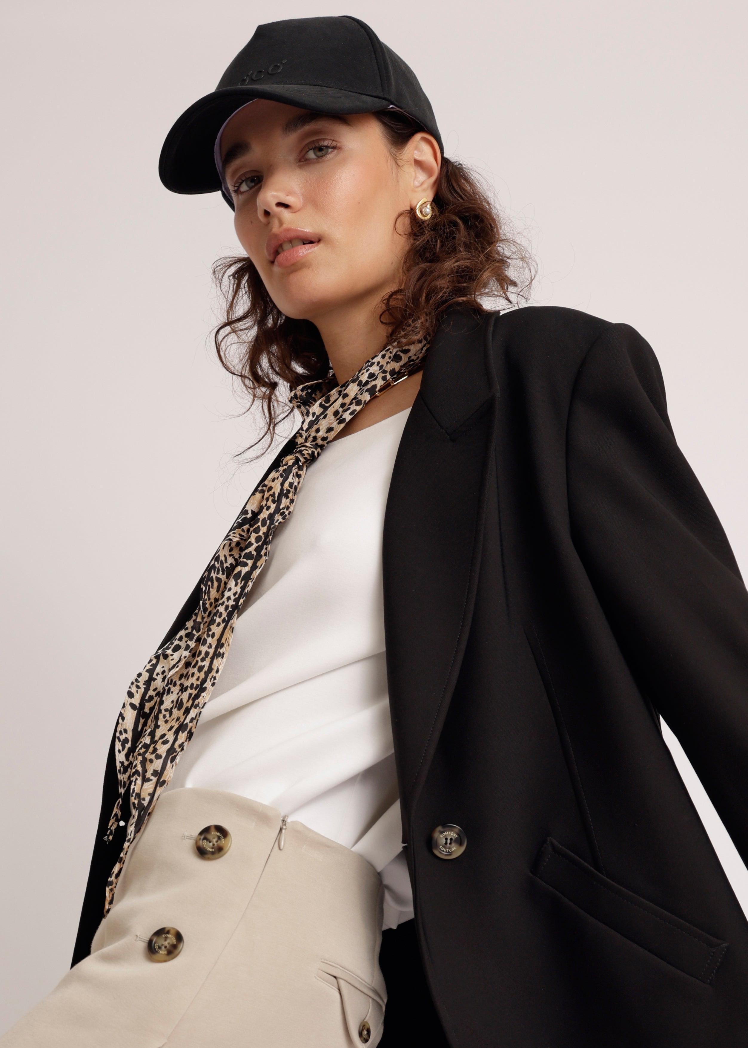 Minimalist Structured Cap | Almost Black