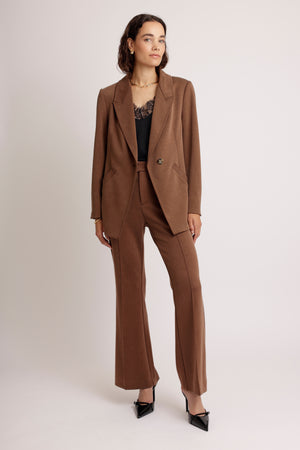 Wrinkle-Free Flared Stretchable Trousers | Brown