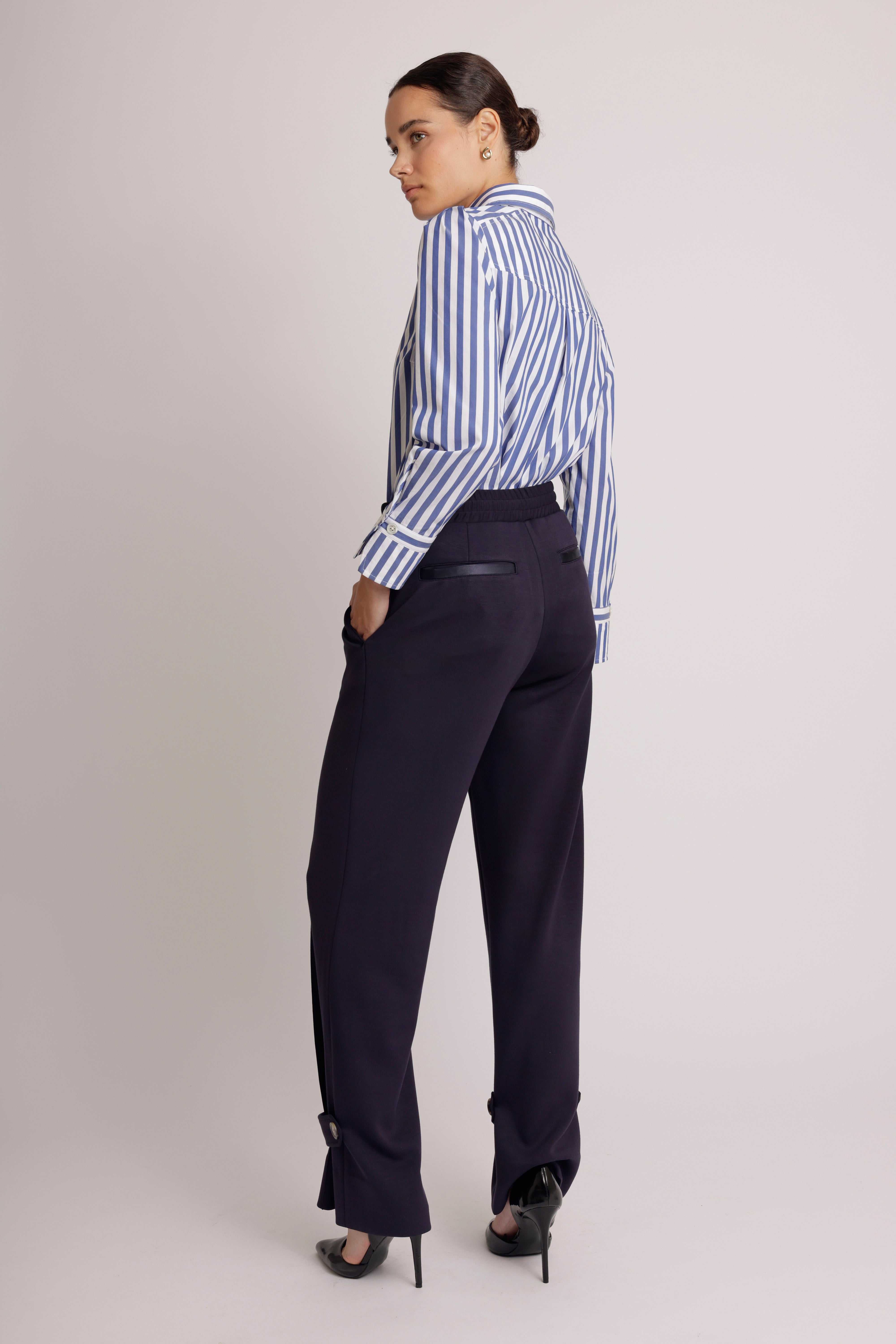 Soft-Stretch Belted Jogger | Navy