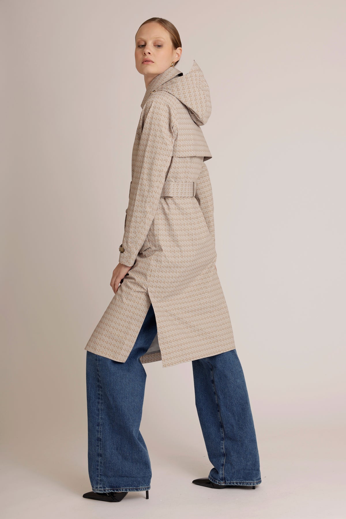 Waterproof Packable Straight-Fit Trenchcoat | Beige Monogram