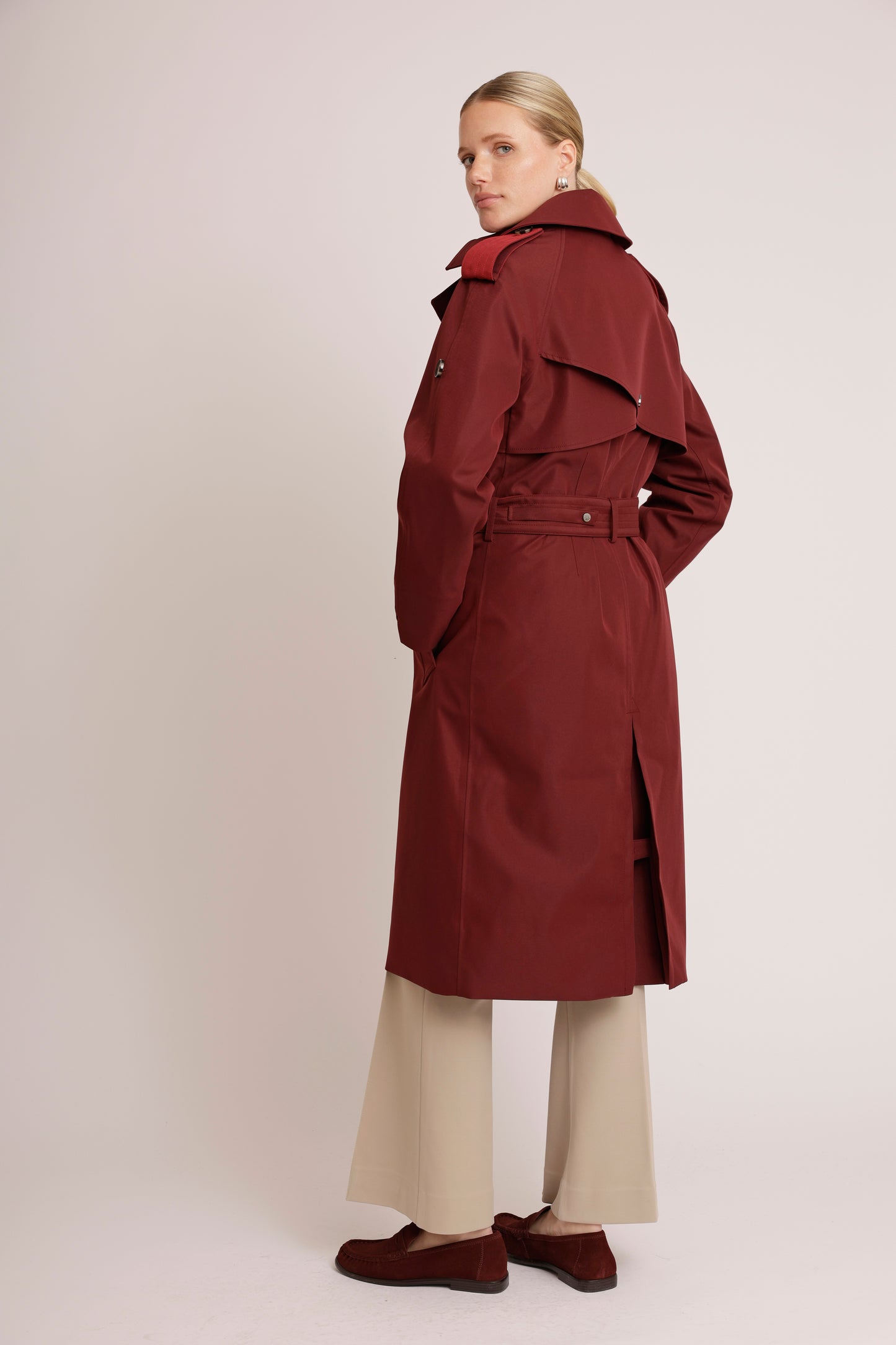 Waterproof Relaxed Fit Trenchcoat  | Burgundy
