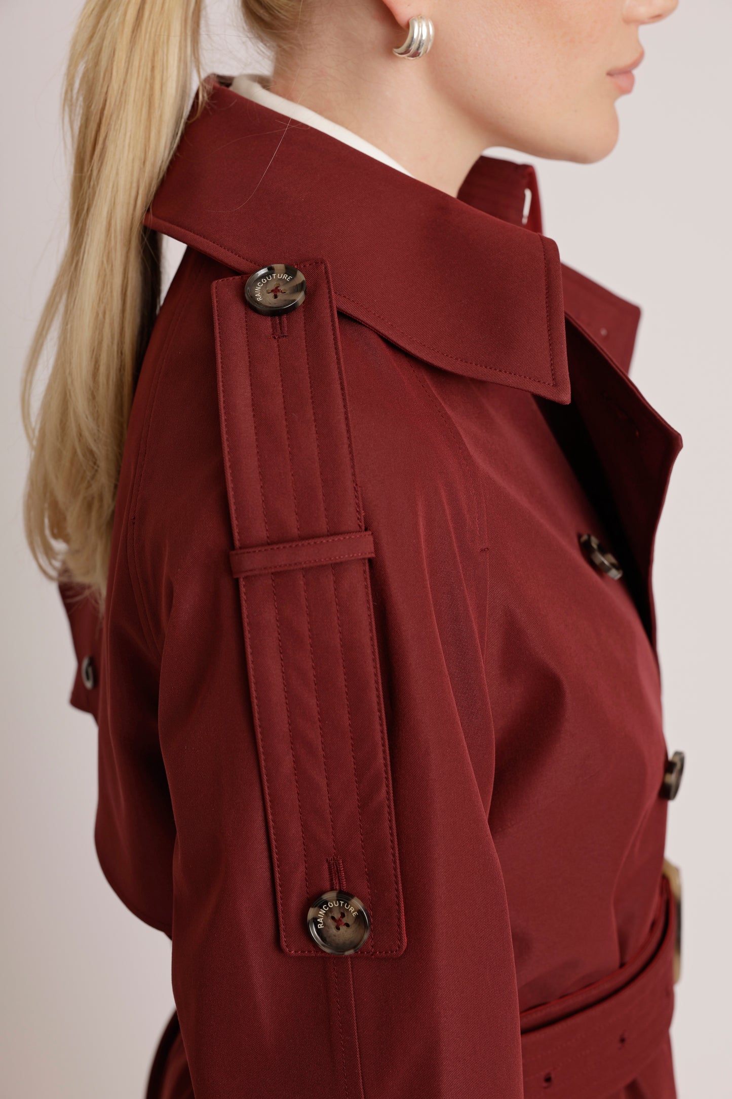 Waterproof Relaxed Fit Trenchcoat  | Burgundy
