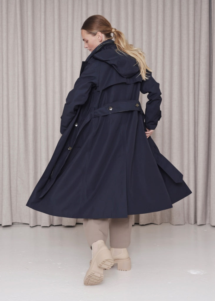 The Straight Trench - Navy